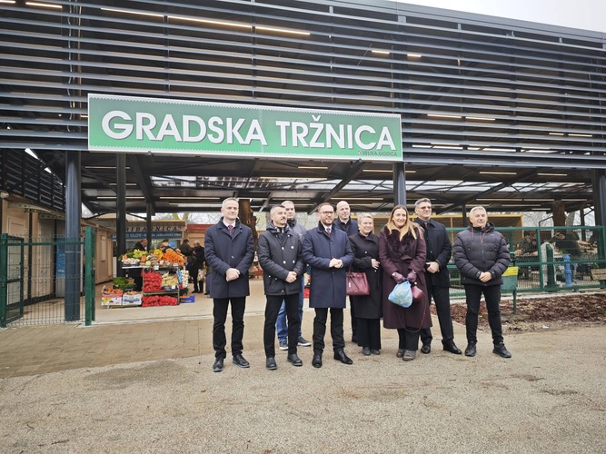 Otvorena potpuno uređena gradska tržnica u Velikoj Gorici