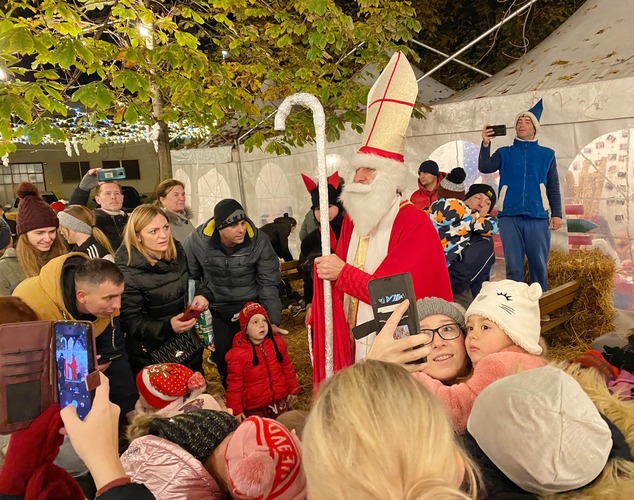 ['advent u velikoj gorici', 'dolazak svetog nikole', 'sveta nikola na adventu u velikoj gorici']