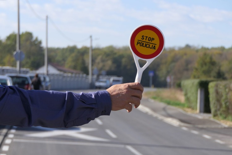 ['kazna zatvora', 'Policijska postaja Velika Gorica', 'policijska uprava zagrebačka', 'prometni prekršaj', 'recidivist', 'zabrana upravljanja vozilom']