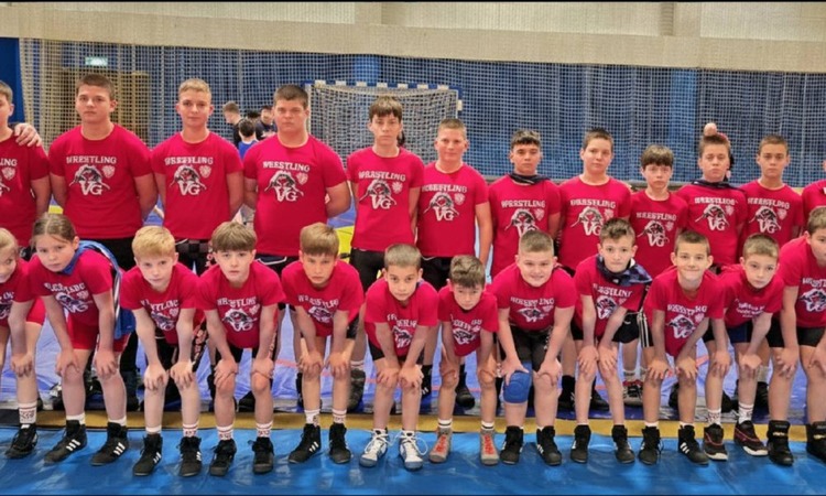 Hrvački klub Velika Gorica 1991 iz Petrinje stiže s 18 medalja