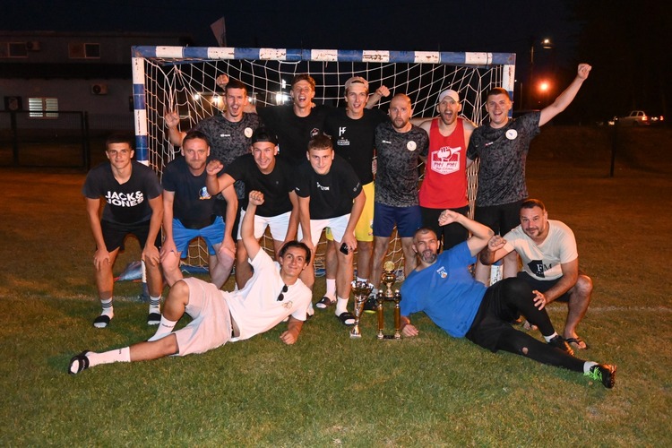 FOTO Kuče u lutriji sedmeraca do pobjede u Kupu Malonogometne lige Turopolja i Posavine