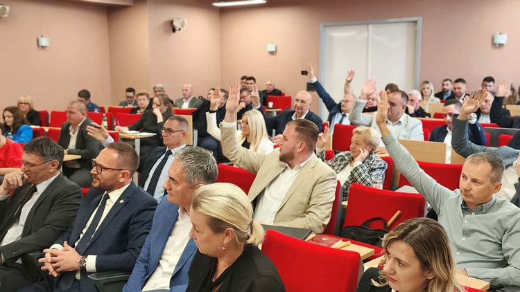 Aktualni sat Gradskog vijeća: Rasprava o naknadama, radovima, projektima, sigurnosti u gradu
