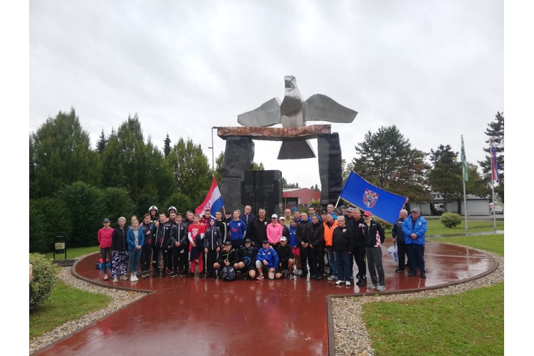 ['7. Memorijalna utrka HVIDR-e u spomen na poginule i nestale hrvatske branitelje', 'hvidra velika gorica']