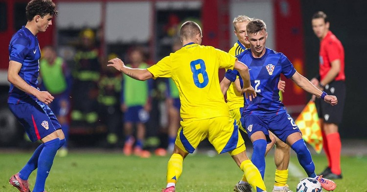 ['ivica olić', 'hrvatska u21 nogometna reprezentacija']