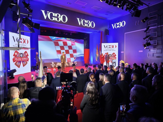 ['30 godina grada', 'Andrej Plenković', 'dan grada', 'demografija', 'investicije', 'ITU mehanizam', 'krešimir ačkar', 'razvoj grada', 'zagrebačka županija']