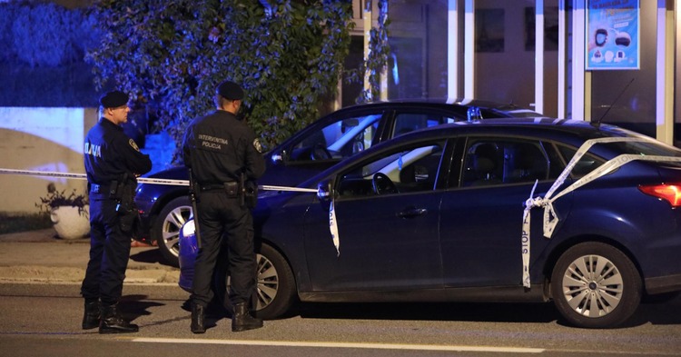 ['Velika Gorica', 'napad u noći', 'državljani Estonije', 'Teške tjelesne ozljede', 'policijska istraga', 'KBC Zagreb', 'Zagrebačka ulica', 'nasilje ispred lokala', 'PU zagrebačka']