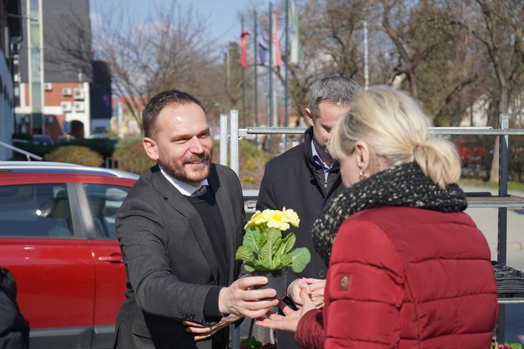 ['dan žena', 'krešimir ačkar', 'međunarodni dan žena']