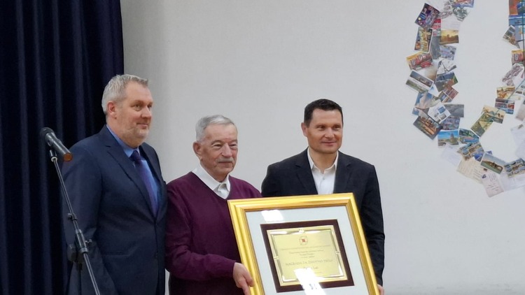 ['radio klub', '9a1cvg', '9a1cfr', 'velika gorica', 'ztkzž', 'dodjela godišnjih nagrada zajednice tehničke kulture zagrebačke županije', 'radio klub', '9a1cvg', '9a1cfr', 'velika gorica', 'ztkzž', 'dodjela godišnjih nagrada zajednice tehničke kulture zagrebačke županije']