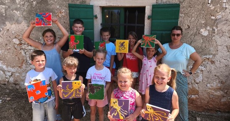 Velikogorički studio ARTKVART kreativno osvojio Lošinj: Završen trodnevni ljetni Art kamp u Ćunskom