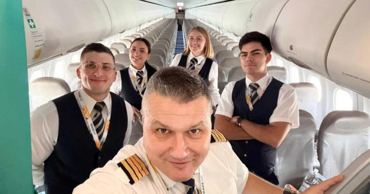 ['Trade Air', 'Marko Cvijin', 'evakuacija Hrvata', 'Izrael', 'tabu', 'airbus A320', 'sigurnost letenja', 'ratna zona', 'povratni let', 'Hrvatska']