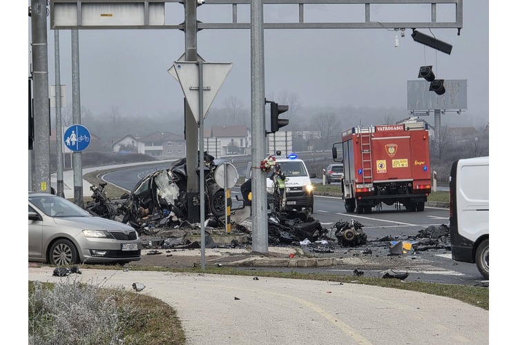 ['nesreća', 'policija', 'promet']