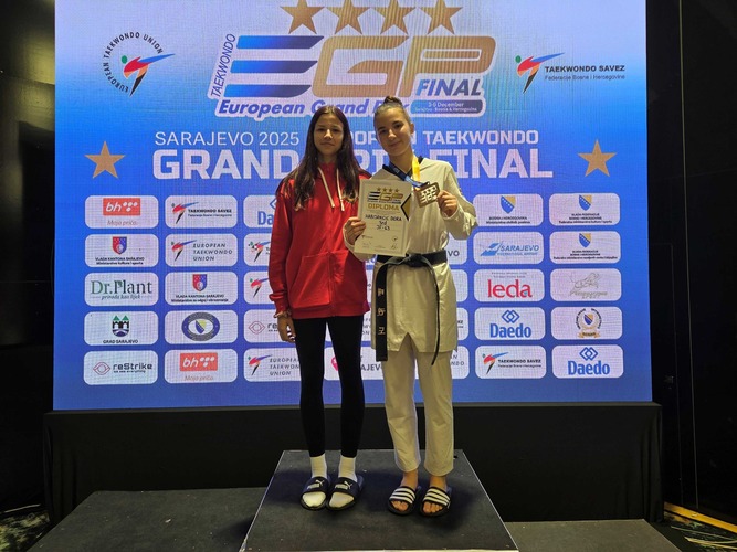 ['katarina bačurin', 'Lana Gavrilov', 'medalje', 'seniorsko prvenstvo Hrvatske', 'taekwondo klub velika gorica', 'zadar']