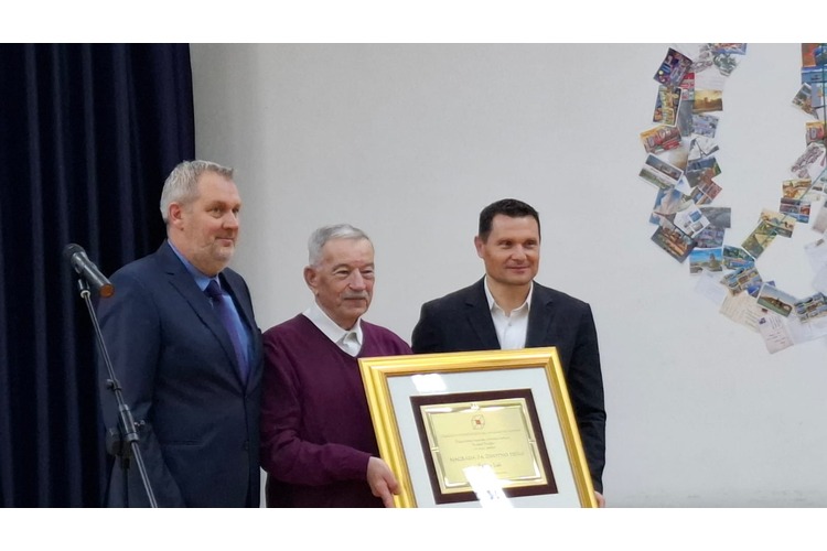 ['radio klub', '9a1cvg', '9a1cfr', 'velika gorica', 'ztkzž', 'dodjela godišnjih nagrada zajednice tehničke kulture zagrebačke županije', 'radio klub', '9a1cvg', '9a1cfr', 'velika gorica', 'ztkzž', 'dodjela godišnjih nagrada zajednice tehničke kulture zagrebačke županije']