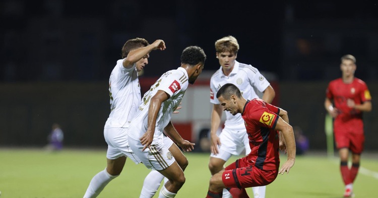 ['VAR soba', 'Ilija Lončarević', 'HNL', 'Dinamo', 'Hajduk', 'Rijeka', 'Osijek']