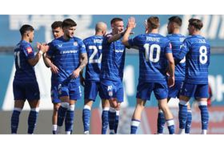 ['nogomet', 'hnl', 'dinamo']