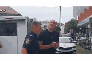 ['Županijski sud u velikoj gorici', 'pokušaj ubojstva', 'leon lučić', 'pucnjava', 'denis m.', 'prijetnje', 'policija', 'abarth', '', 'Leon Lučić', 'Denis M.', 'Dina Vekić', 'Velika Gorica', 'Novi Zagreb', 'suđenje', 'kazneni postupak', 'svjedočenje', 'Pucnjava', 'bijeg']