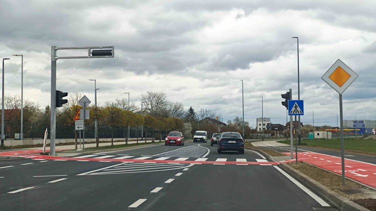 Novi semafor u Miošićevoj uskoro u funkciji, u pripremi još jedan na raskrižju s Vukomeričkom