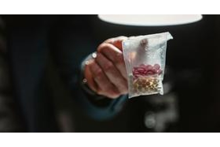 ['istražni zatvor', 'istraga', 'silovanje', 'droga']