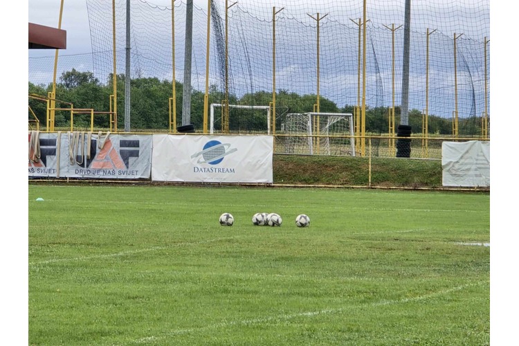 ['jako cup vukovina', 'mladi nogometaši', 'nema ispadanja', 'nk ban jelačić vukovina', 'turnir', 'Vukovina']