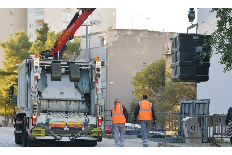 ['hrvatska', 'otpad', 'odvoz otpada']