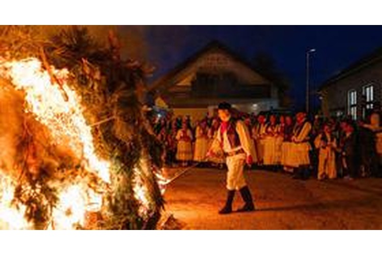 ['centar za kulturu novi zagreb', 'jurjevski krijes', 'turopolje', 'jurjevo']