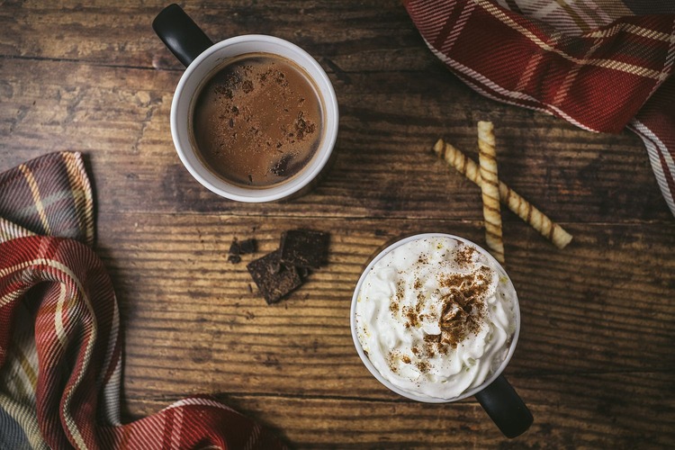 ['recept za vruću čokoladu', 'topli napici', 'vruća čokolada']