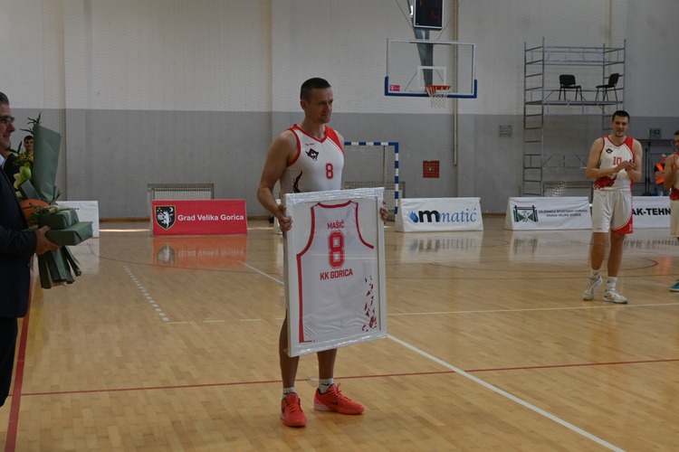 ['Ante Mašić', 'Oproštaj Ante Mašića']