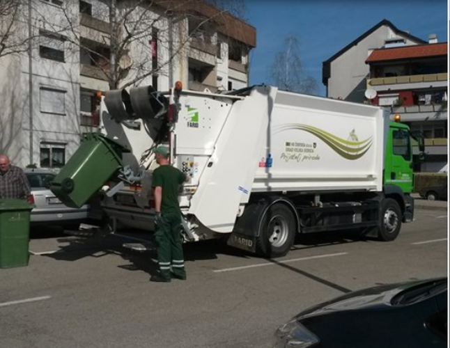 ['odlaganje glomaznog otpada', 'odlaganje otpada', 'odvoz komunalnog otpada']