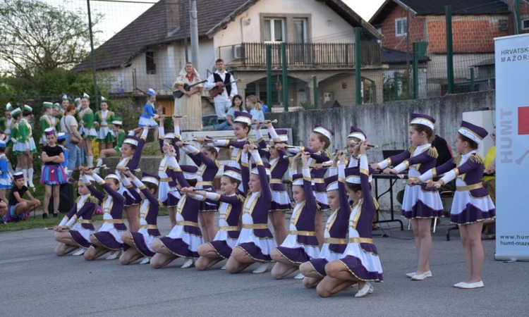 FOTO Održan 5.”Svibanj u Andautoniji” u Šćitarjevu u organizaciji Plesnog kluba Barbara