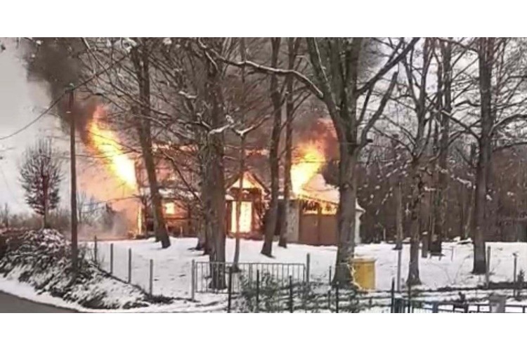 ['dvd kravarsko', 'dvd pokupsko', 'požar', 'jvp velika gorica', 'gladovec pokupski', 'očevid', 'policija', '', 'Gladovec Pokupski', 'Velika Gorica', 'DVD KRAVARSKO', 'DVD POKUPSKO', 'JVP Velika Gorica', 'vatrogasci', 'Elektre']