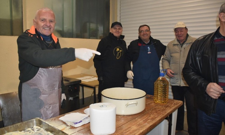 FOTO Gratis riba na Badnjak u DVD-u Hrašće