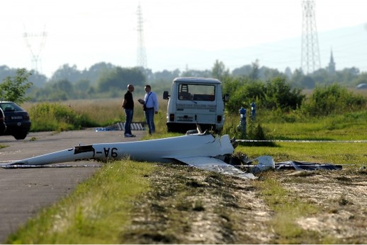 Iskusni pilot poginuo u padu jedrilice u Buševcu.