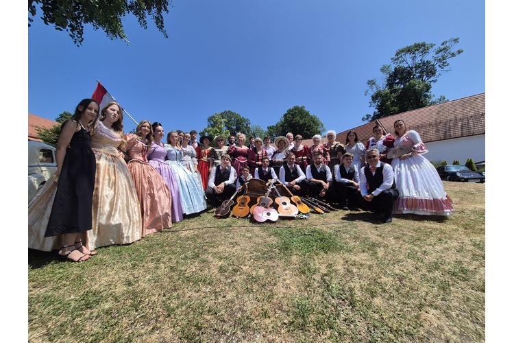 ['30 godina', 'FOLKLOR', 'kud', 'mičevec']