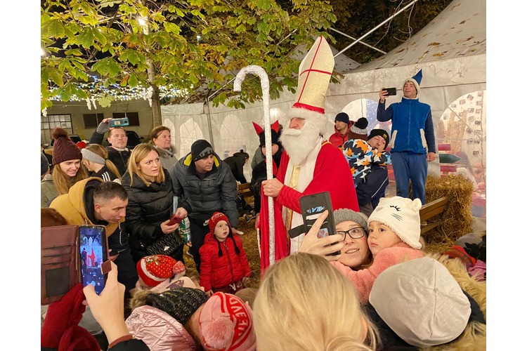 ['advent u velikoj gorici', 'dolazak svetog nikole', 'sveta nikola na adventu u velikoj gorici']