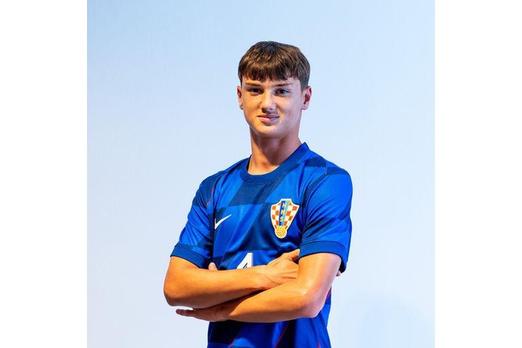 ['dinamo', 'Lovro Trupčević', 'reprezentacija', 'ugovor']