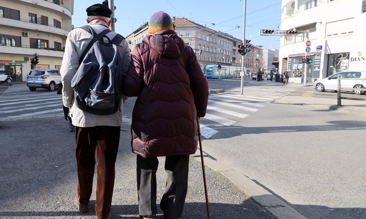 Od nekoliko desetaka do više od 100 eura: Evo kolike će božićnice isplatiti pojedini gradovi