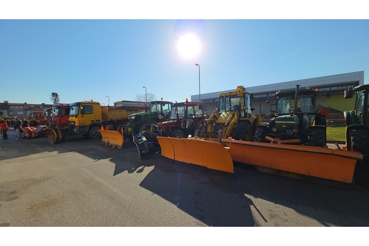 ['ceste', 'poledica', 'sigurnost', 'snijeg', 'VG Komunalac', 'zimska služba']