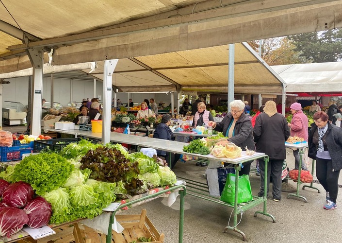 ['privremena lokacija', 'radovi na nadrstrešnice tržnice', 'Tržnica', 'Velika Gorica', 'VG Komunalac']
