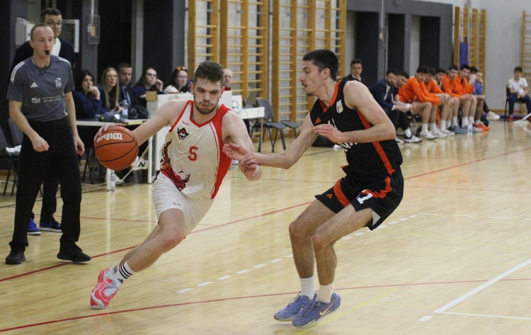 ['Borna Dramalija', 'Damir Miljković', 'HAKK Mladost', 'Kristijan Validžić', 'Pobjeda', 'Prva liga', 'Seniori']