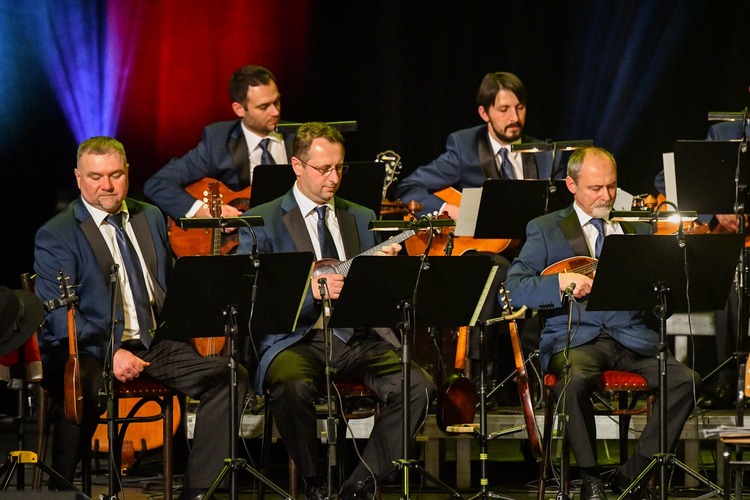 ['153. brigade HV-Velika Gorica', 'branitelji', 'koncert', 'Kravarsko', 'tamburaški orkestar hrt']