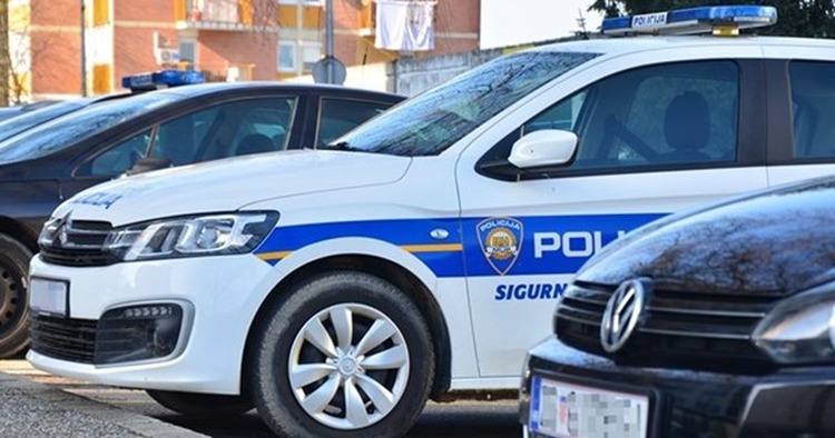 Ogulinec: Dvojica razgovarala sa starijom mještankom, druga dvojica je opljačkala!