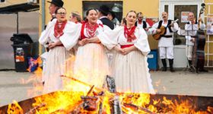 ['lucija halužan hačić', 'turopolje', 'centar za kulturu novi zagreb', 'sveti juraj', 'manifestacija', 'turopoljski kries v dvorišću', 'turopoljsko jurjevo']