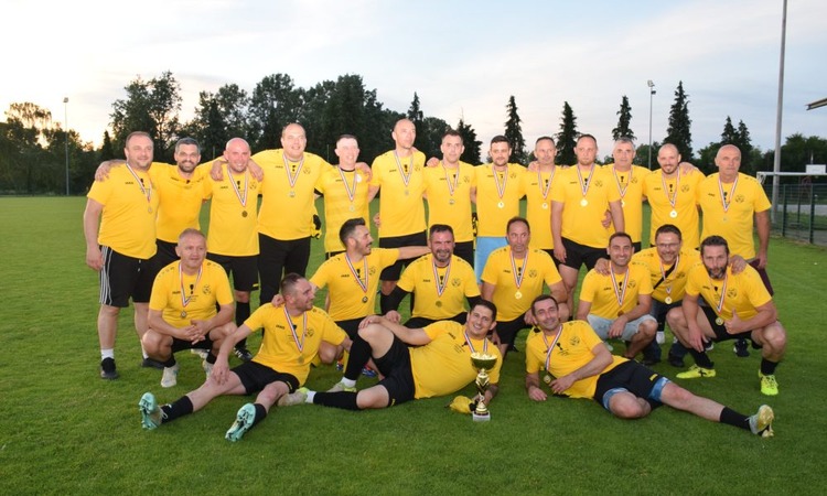 FOTO Veterani NK Klas novi prvaci Lige veterana NSVG-a