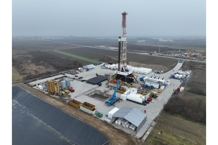 ['druga faza projekta', 'grijanje', 'istraživanje bušotine', 'obnovljivi izvori energije', 'toplinarstvo', 'Velika Gorica']