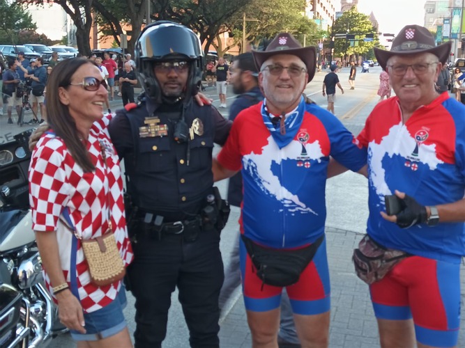 Hrvatski biciklisti stigli u Dallas: Od Memphisa do Teksasa pronijeli ime Lijepe Naše