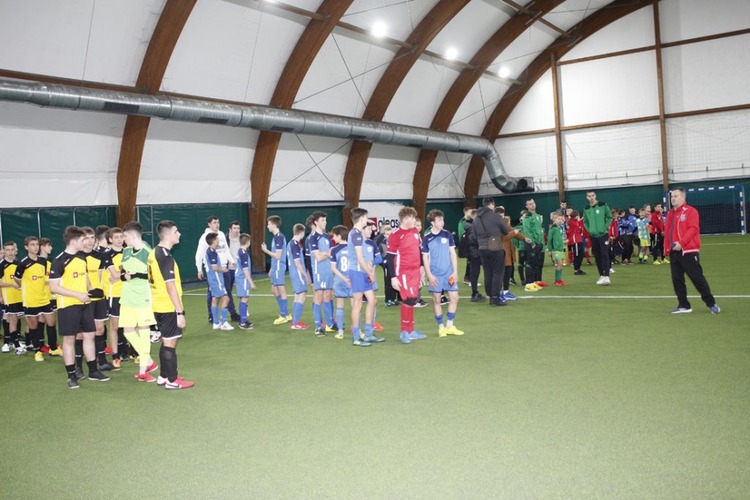 ['liga', 'mali nogomet', 'nagrade', 'završetak']