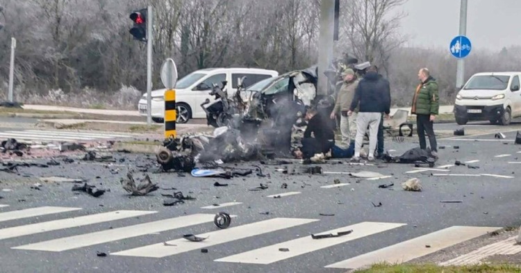 ['Velika Gorica', 'Prometna nesreća', 'državna cesta D31', 'Hitna pomoć', 'policijski očevid', 'novosti']