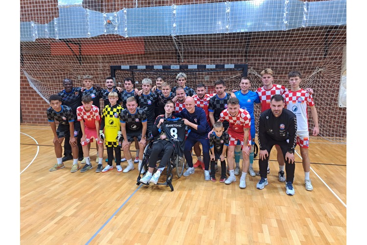 ['DiaCRO Sport', 'dijabetes', 'Dominik Išaretović', 'futsal', 'ivan šćepina', 'memorijalni turnir', 'sport', 'Svjetski dan dijabetesa', 'Velika Gorica', 'ŽNK Dinamo U15']