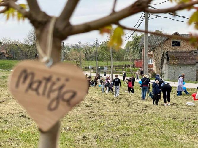 Gradonačelnik Ačkar sudjelovao u akciji sadnje „Drvoreda srčekovaca“ u Gudcima