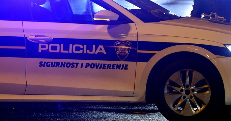 ['Velika Gorica', 'policijska kontrola', 'odbijanje alkotesta', 'uvjetna kazna', 'zabrana vožnje', 'incident', 'sud', 'prometni prekršaj', 'vrijeđanje policije', 'vozač']